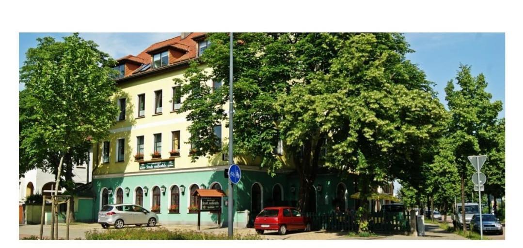 La Famiglia Hotel